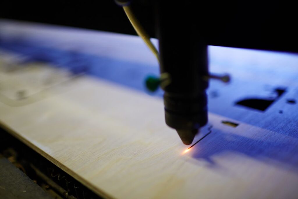 How Does Laser Engraving Service Work? El Oro Engraver